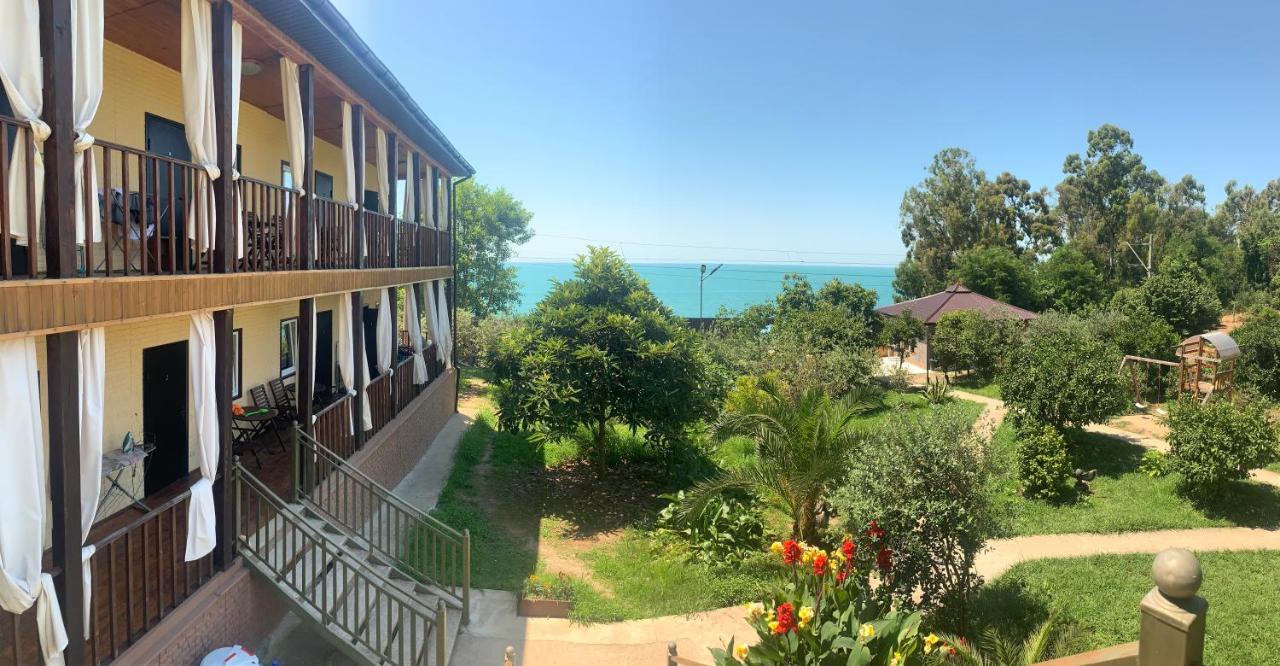 Gostievoi Dom Meri New Athos Exterior foto
