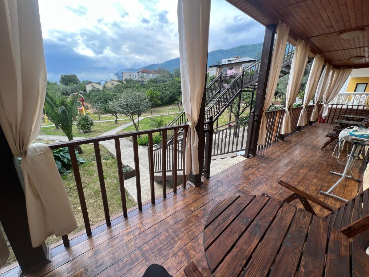 Gostievoi Dom Meri New Athos Exterior foto